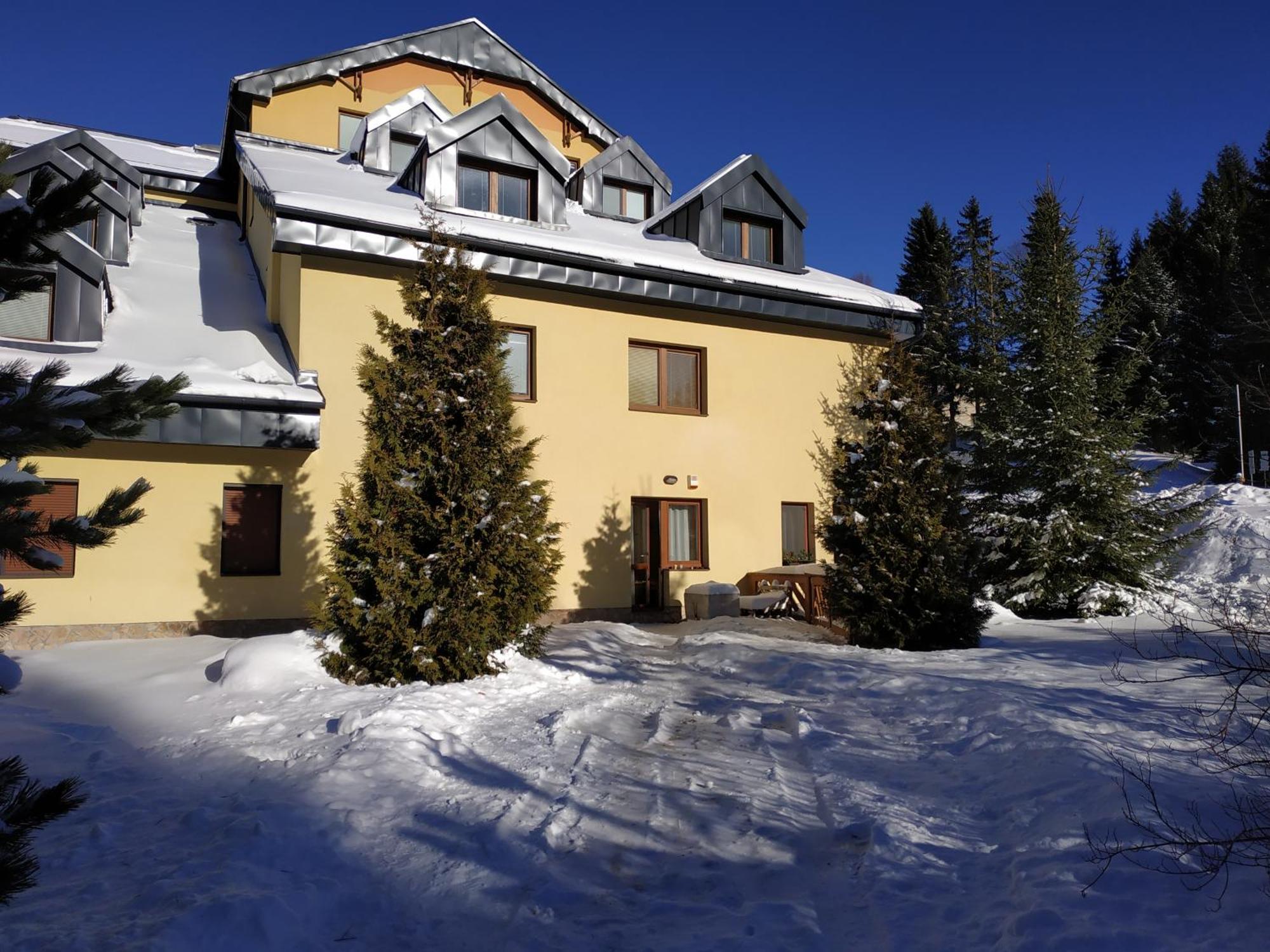 Tatran - Nika Apartment Доновали Екстериор снимка